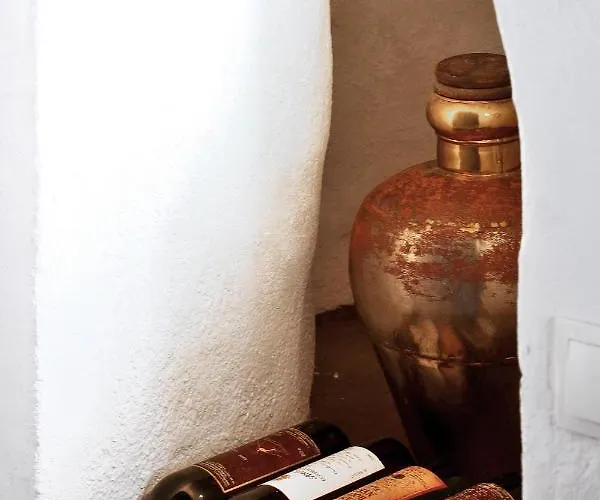 مينياس كيف هاوس *