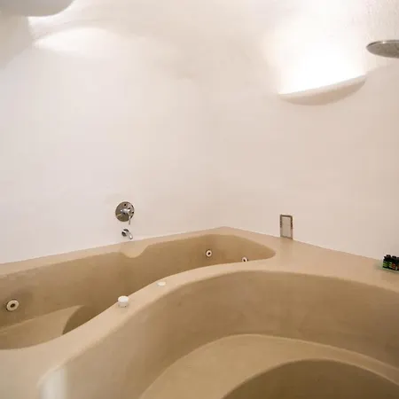 Menias Cave House *