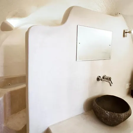 Menias Cave House Apartman *